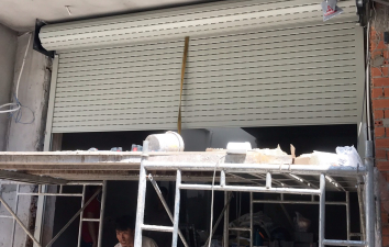 Thi Công Lắp Đặt Cửa Cuốn Giá Rẻ Tại TPHCM